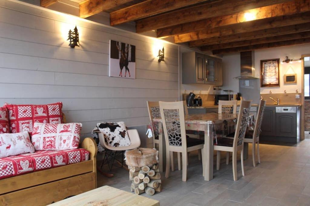 Chalet Cosy Renove Avec Vue Sur Le Lac Les Angles  Exteriör bild