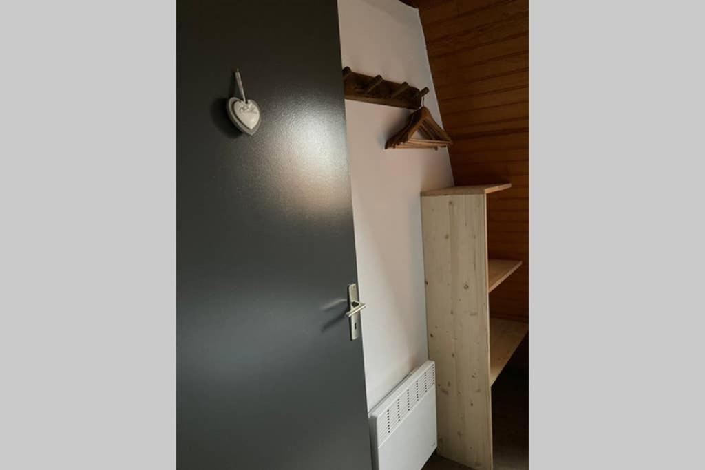 Chalet Cosy Renove Avec Vue Sur Le Lac Les Angles  Exteriör bild